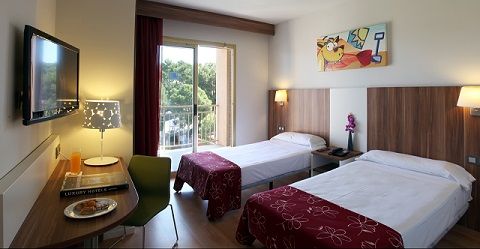 Hotel Golden Avenida Family 4* Salou